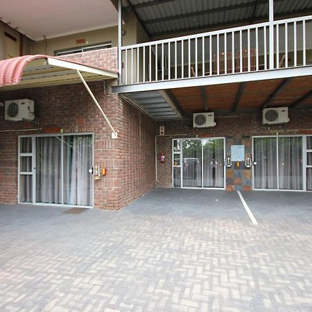 Ingwe Guesthouse 넬스프리트 외부 사진