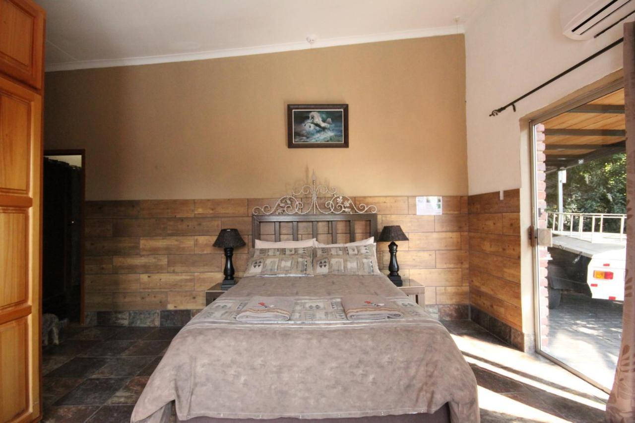 Ingwe Guesthouse 넬스프리트 외부 사진
