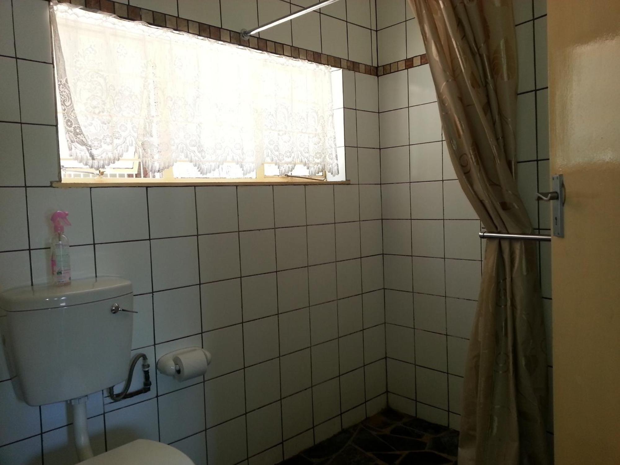 Ingwe Guesthouse 넬스프리트 외부 사진